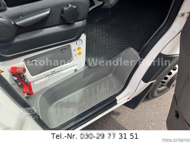 Camion de pompiers MERCEDES-BENZ Sprinter 516 CDI RTW WAS Koffer Fahrtrage+Sessel
