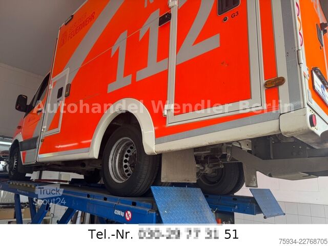 Camion de pompiers MERCEDES-BENZ Sprinter 516 CDI RTW WAS Koffer Fahrtrage+Sessel
