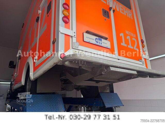 Camion de pompiers MERCEDES-BENZ Sprinter 516 CDI RTW WAS Koffer Fahrtrage+Sessel