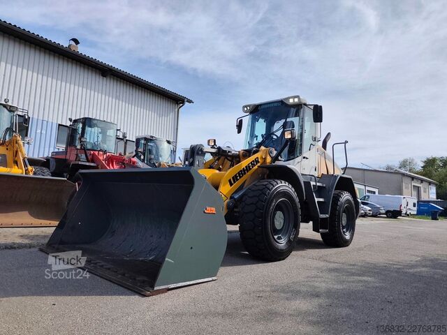 Kolesni nakladalnik LIEBHERR L 526 Kein 514 524 538 542 546 "wie neu"Zustand