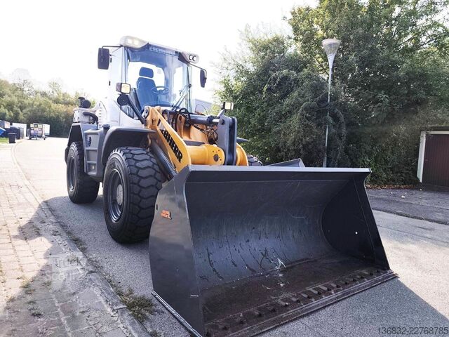 Kolesni nakladalnik LIEBHERR L 526 Kein 514 524 538 542 546 "wie neu"Zustand