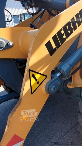 Kolesni nakladalnik LIEBHERR L 526 Kein 514 524 538 542 546 "wie neu"Zustand