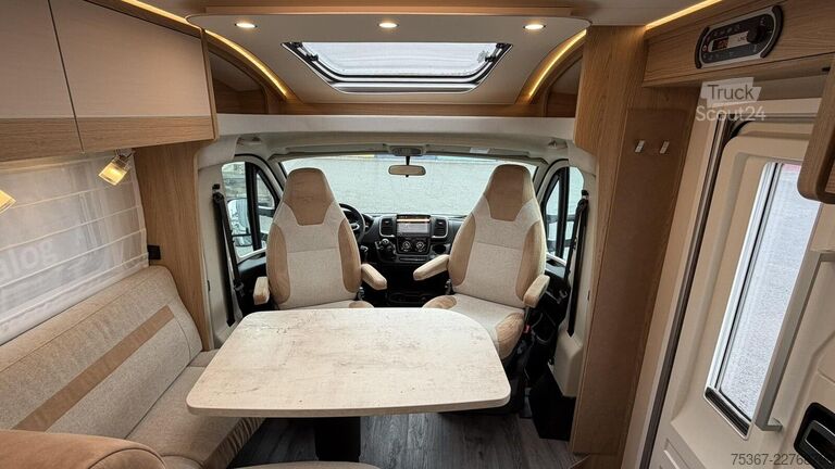 Pusiau integruotas kemperis LMC Cruiser T 662 G Messeangebot CSD 2026