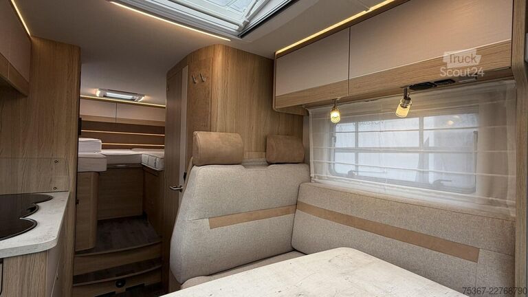 Pusiau integruotas kemperis LMC Cruiser T 662 G Messeangebot CSD 2026