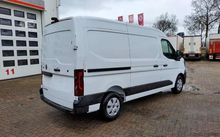 Ploščati dostavnik Renault Master 150.35 EURO 6 L2H2 GESLOTEN - BPM VRIJ
