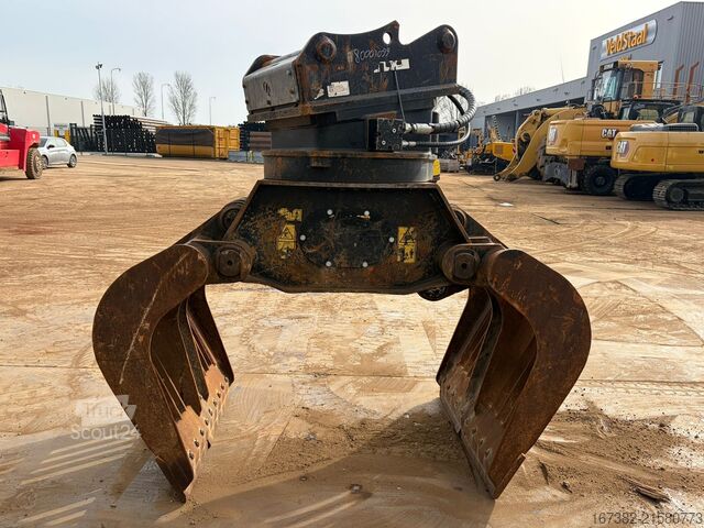 Bagger Caterpillar G320B-D