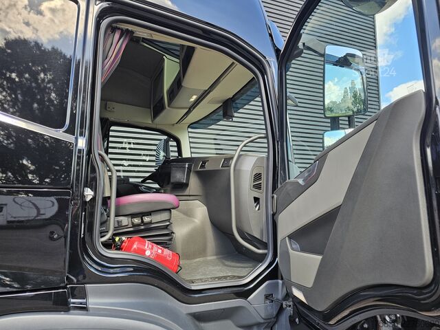 Standart-SZM Volvo FM 440 / 4x2 / NL TRUCK / FULL AIR