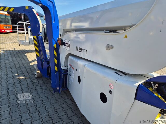 Stabilizovaná vysokozdvižná plošina Falcon FS290 - Hybrid - 1 Owner - Only 100MTH