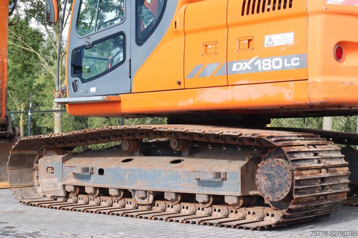 Rupsgraafmachine Doosan DX180LC | BUCKET | CW QUICK COUPLER