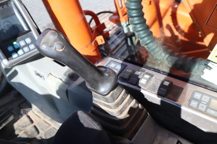 Rupsgraafmachine Doosan DX180LC | BUCKET | CW QUICK COUPLER