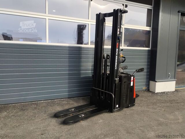 Ръчен стакер EP ES16-RSI LI