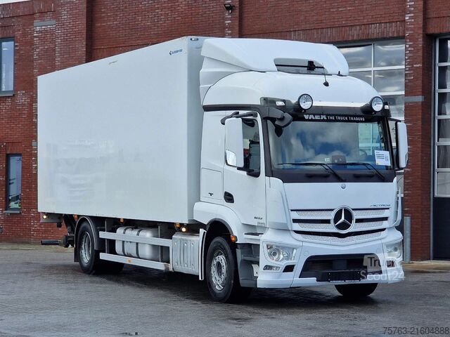 Koffer Mercedes-Benz Actros 1833 4x2 - Bussbygg box sidedoors - Load...