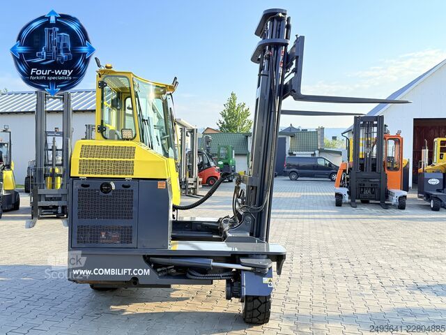 Carretilla retráctil de 4 vías Combilift C3000XL GAS DUPLEX 4550 FORK POSITIONER