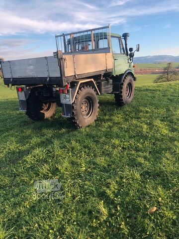 Autocamion cu destinație specială Unimog 421