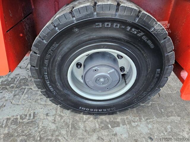 Chariot élévateur latéral Baumann DFQ50/18/45