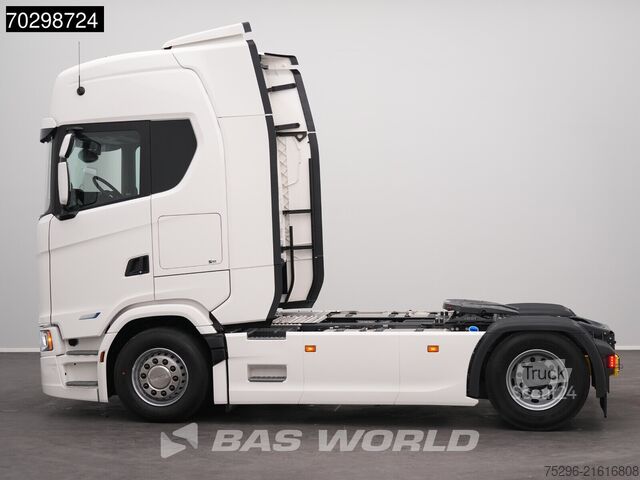 Standaard trekker Scania S560 4X2 NEW! Retarder Full-Air 2xTanks Leder S...