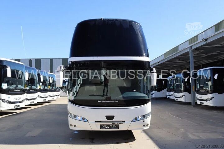 Motor coach Neoplan Skyliner L P06