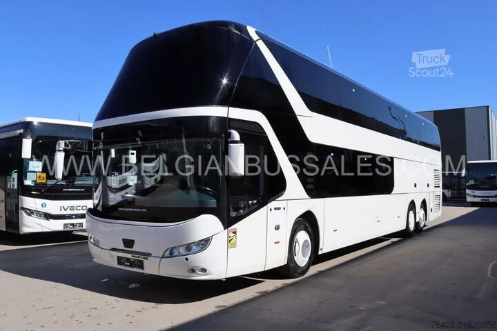 Motor coach Neoplan Skyliner L P06