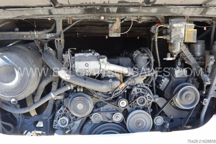 Motor coach Neoplan Skyliner L P06