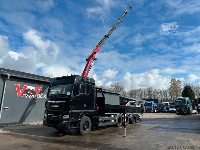 Vrachtauto met open laadbak MAN TGX 35.460 8x4-4 BL Pritsche+HMF 1920K Ladekran