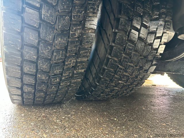 Vrachtauto met open laadbak MAN TGX 35.460 8x4-4 BL Pritsche+HMF 1920K Ladekran