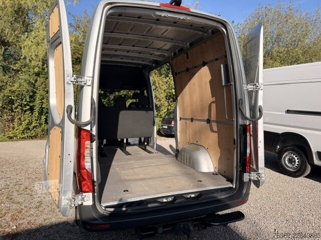 Furgón cerrado de techo alto y batalla larga Mercedes-Benz Sprinter 317 Mixto 5-Sitze.AHK-3,5t. ST