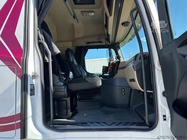 Veszélyes anyagokat szállító teherautó MERCEDES-BENZ Actros 1853 GigaSpace / ADR / Hydraulik