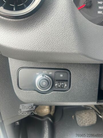 Aukštas mikroautobusas MERCEDES-BENZ Sprinter 215 9G-TR HOCH+LANG KLIMA 3-SITZ KAMERA