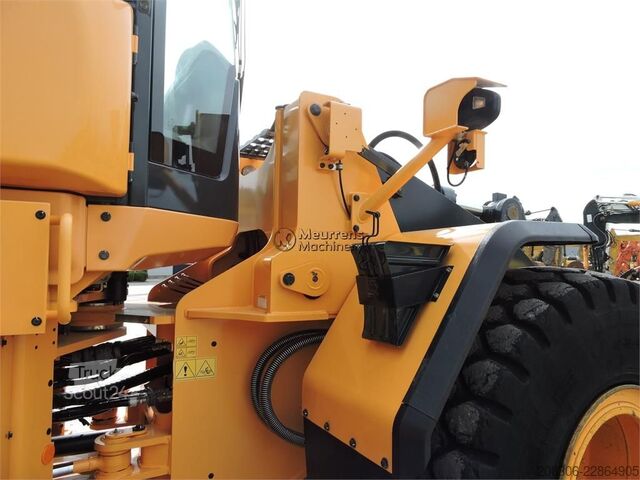 Ratinis krautuvas HYUNDAI HL960 A