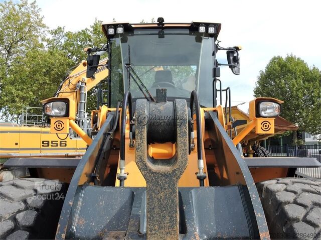 Ratinis krautuvas HYUNDAI HL960 A