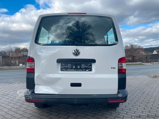 Minibus VOLKSWAGEN T5 Transporter Kleinbus Kombi 8 Sitzer Klima