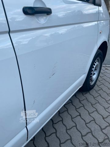 Minibus VOLKSWAGEN T5 Transporter Kleinbus Kombi 8 Sitzer Klima