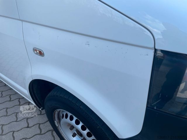 Minibus VOLKSWAGEN T5 Transporter Kleinbus Kombi 8 Sitzer Klima