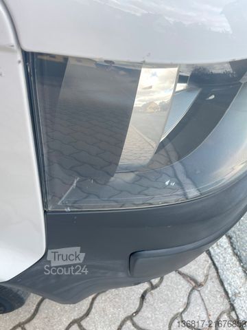 Minibus VOLKSWAGEN T5 Transporter Kleinbus Kombi 8 Sitzer Klima