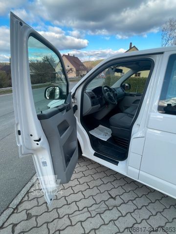 Minibus VOLKSWAGEN T5 Transporter Kleinbus Kombi 8 Sitzer Klima