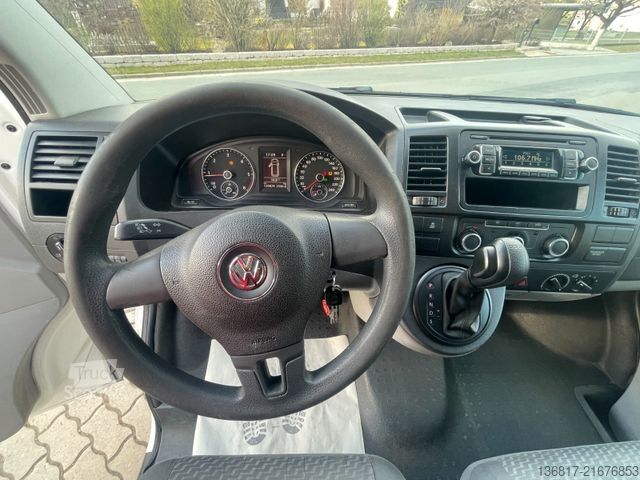 Minibus VOLKSWAGEN T5 Transporter Kleinbus Kombi 8 Sitzer Klima