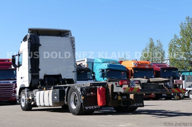 Wechselfahrgestell LKW VOLVO FH 460 Globetotter BDF 2XL-Tanks Vollluft