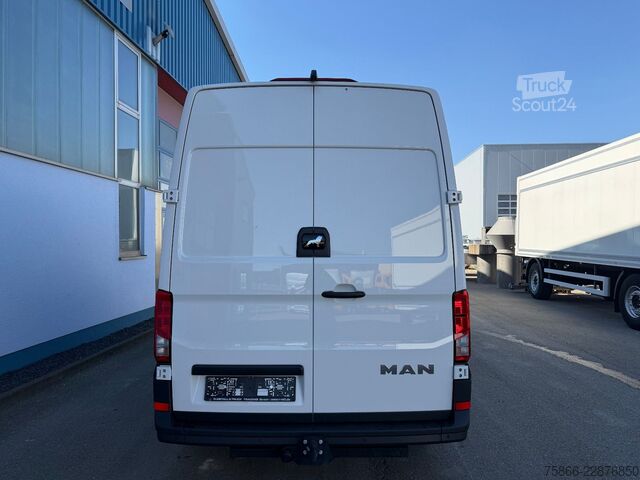 Magas tetős furgon MAN 3.180 TGE 4x4 Neuwagen 7Sitzer 5 Jahre Garantie