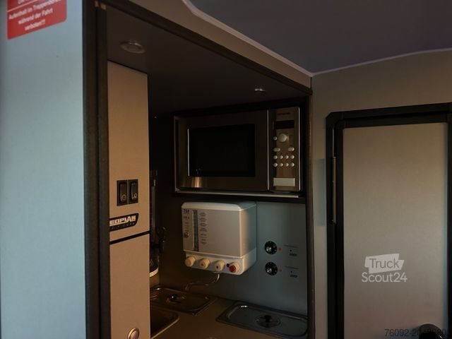 Double decker NEOPLAN P06 Skyliner L (78 Sitze*TOP*Panorama)