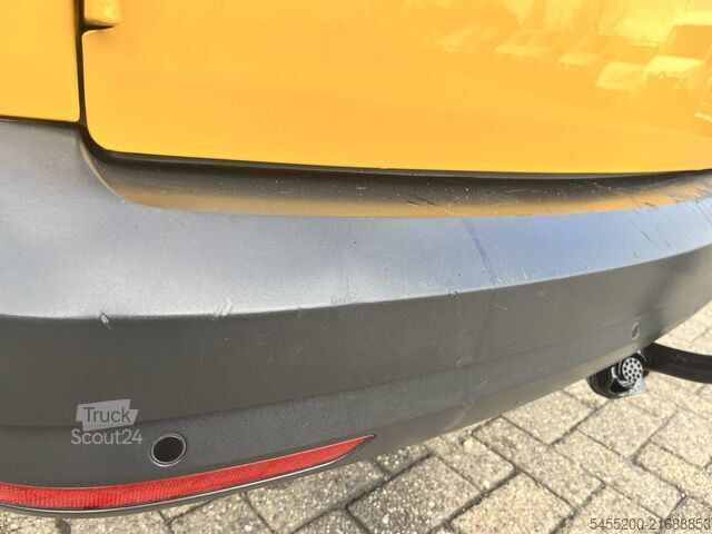 Break cu acoperiș înalt VW Caddy 2.0 TDI L1H1 Airco Cruise controle Trekha...