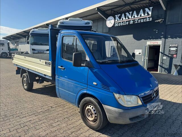 Pick-up skåpbil MERCEDES-BENZ Sprinter Pritsche 208 CDI