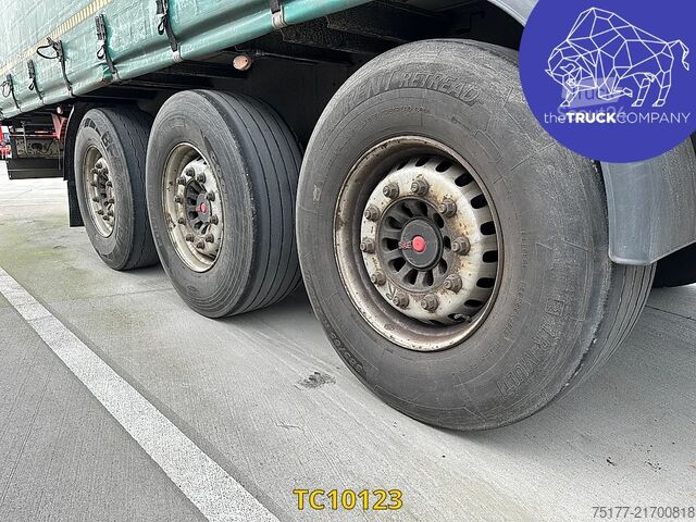 Lonas correderas Kögel 