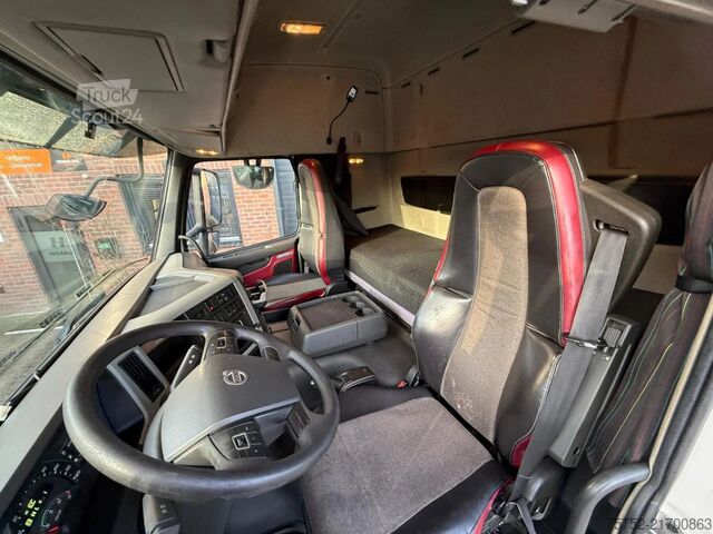 Standart-SZM Volvo FM 370 Globetrotter 649.809KM NL Truck APK/TUV ...