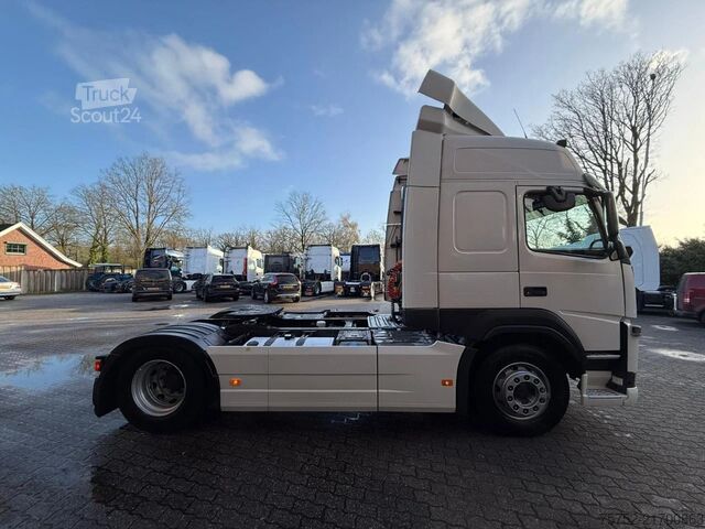 Standart-SZM Volvo FM 370 Globetrotter 649.809KM NL Truck APK/TUV ...