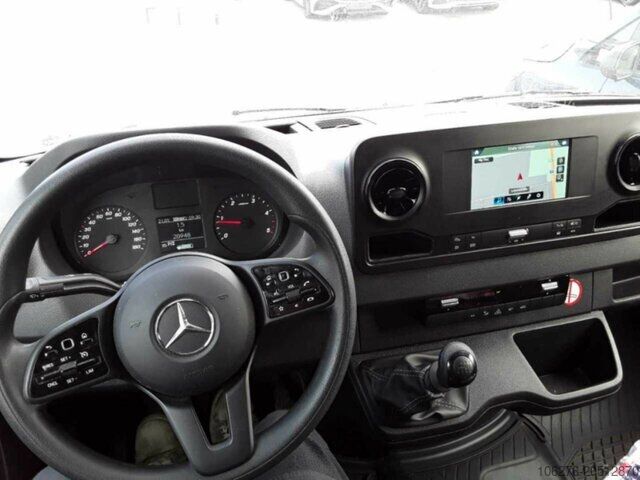 High top van Mercedes-Benz Sprinter 317 CDI Kasten,L2H2,MBUX,Kamera