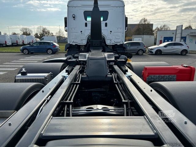 Box truck Mercedes-Benz AROCS