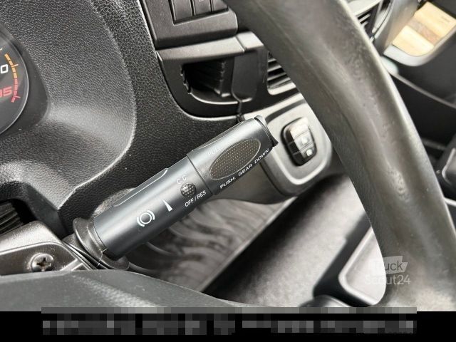 Soğutuculu kamyon IVECO Eurocargo 120 EL 220L Thermo King T-1000R LBW