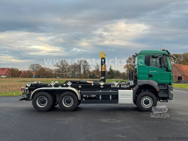 Φορτηγό γερανός roll-off MAN TGS 33.480 6x6 BL HYVA-Abrollkipper *NEU*