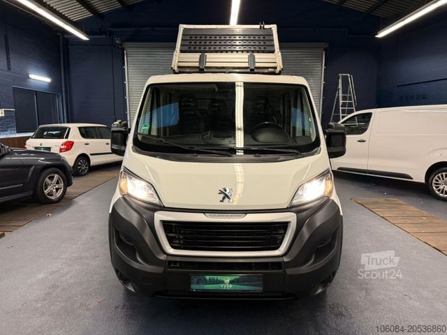 Autoutilitară basculantă PEUGEOT Boxer DoKa 3 Seiten Kipper Klima AHK 3,0T 2.Hand