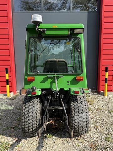  John Deere 2320